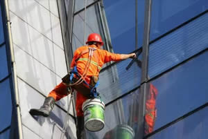 郑州蜘蛛人幕墙清洗